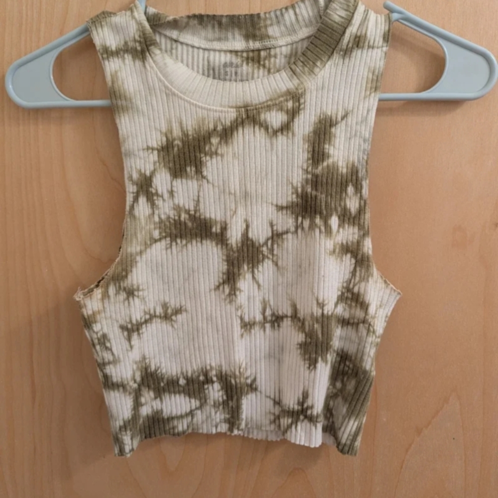 Aerie Olive and Cream Ribbed Tank Top